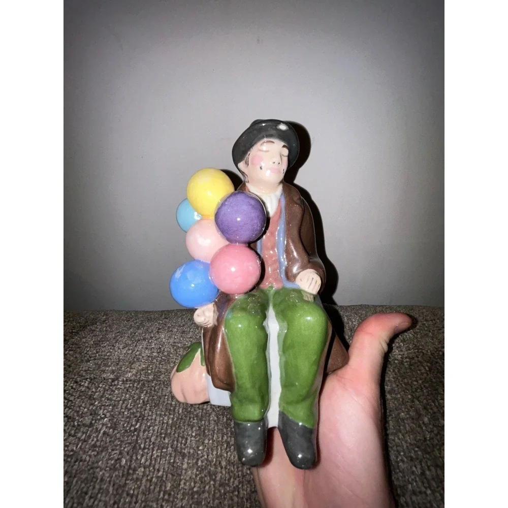 Vintage 1978 The Old Balloon Couple Figurines‎ Hand Made Collectible